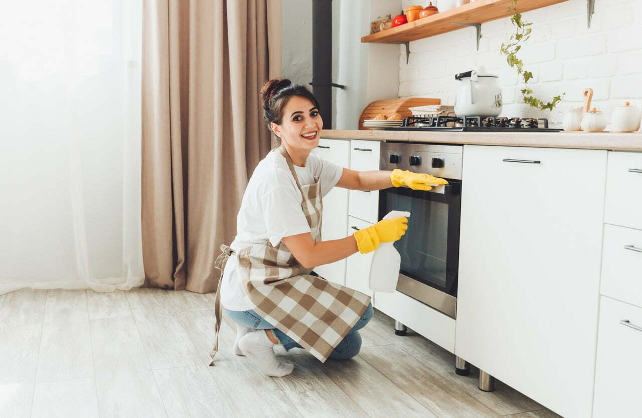 Claire Williams, the founder of GoCleanGuide.com and resident cleaning enthusiast. I’ve spent years researching the best ways to clean all types of items, from jewelry to air conditioners, and now I want to share my knowledge with you!