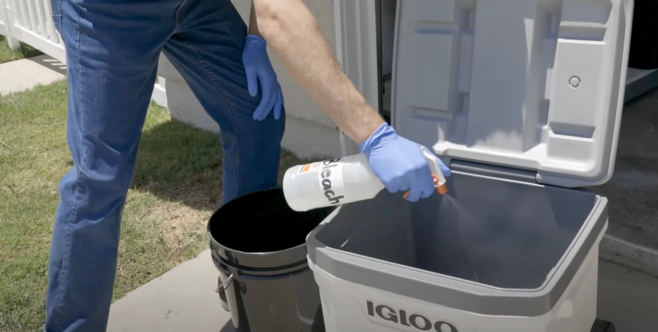 Screenshot-2023-10-29-at-5.30.35 PM How to clean a cooler - Step 5: Disinfect the Cooler